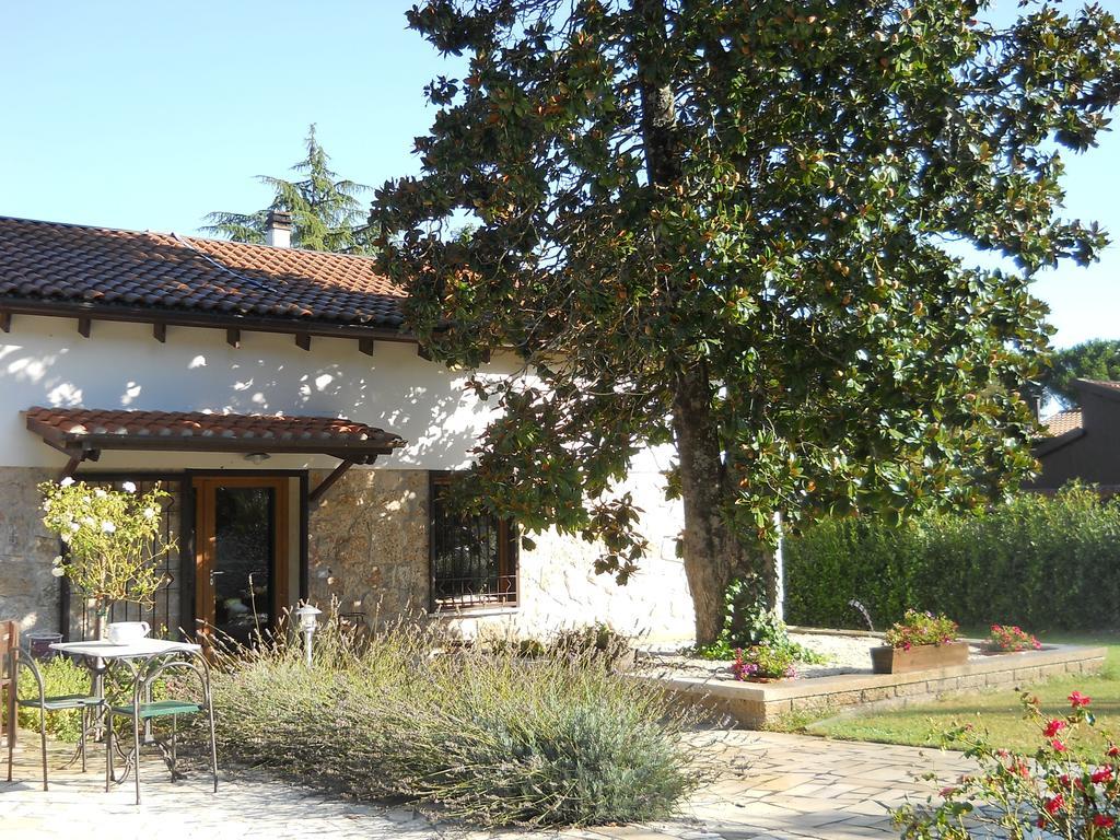 Nostra Signora Del Lago Ronciglione  Exterior photo